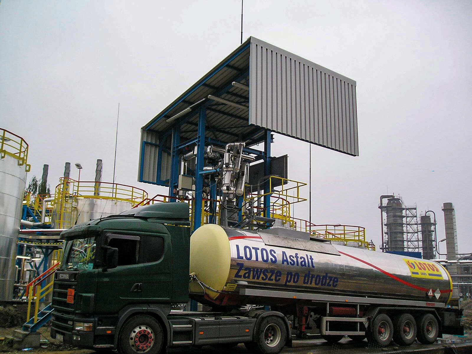 Pierwszy nalew asfaltu modyfikowanego w Zakładzie Produkcyjnym Lotos Asfalt Sp. z o.o., 2005